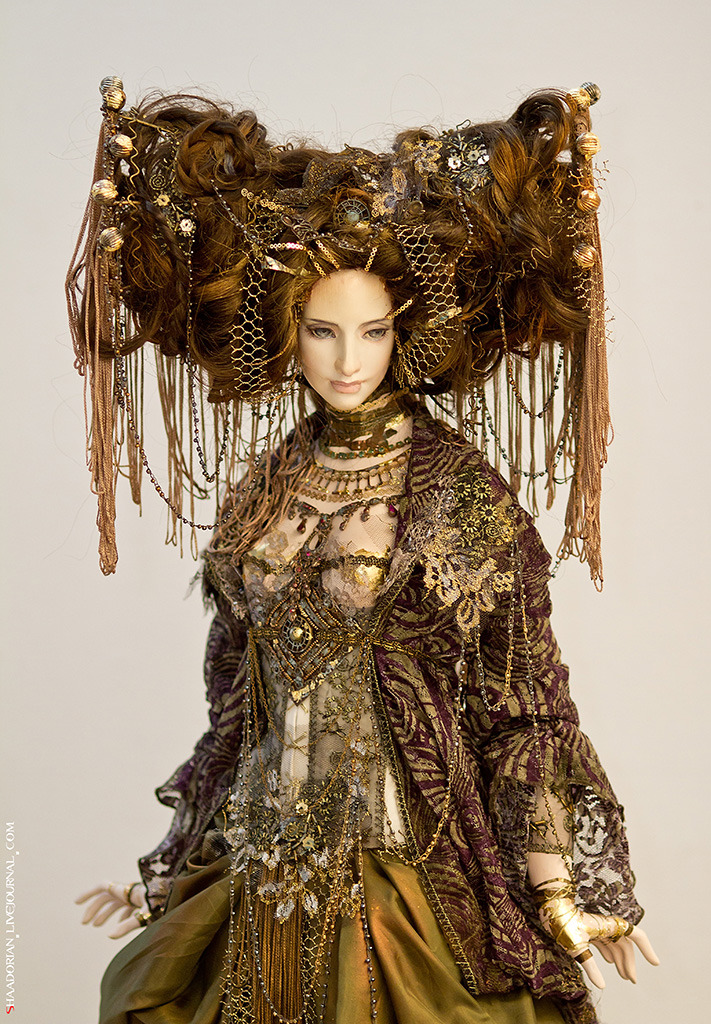 aflowerinhand:anazale:Sasha KhudyakovaSashaKhudyakova is an artist,a doll-maker,a