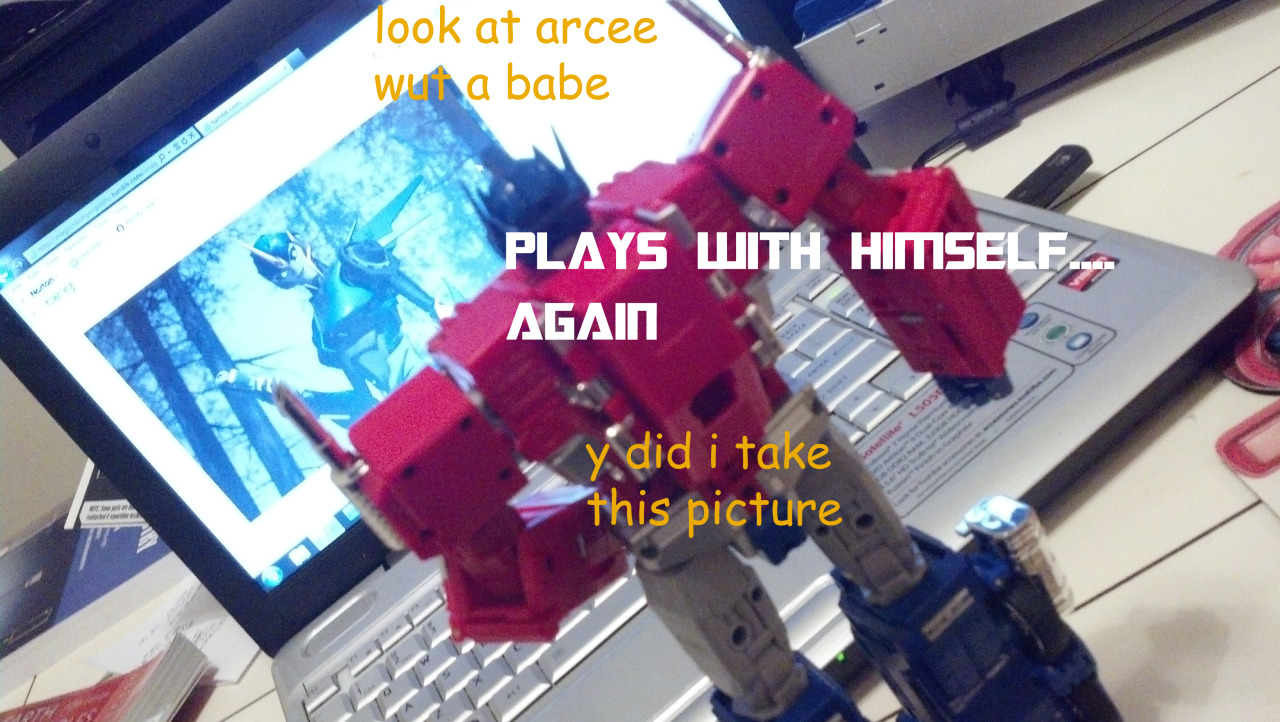 transformrollout94:  What Optimus Prime does on his days off 