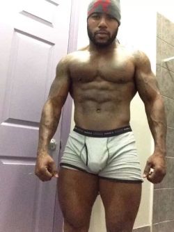 trentmiles4:  thick n sexyyyy