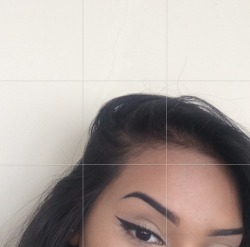 yvngputa:  $  I wish my eyeliner looked like