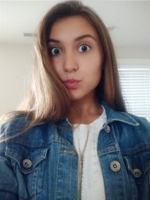mikecock75:  scottsvideosam:  scottsvideosam:41,000 following our Blog Loren  Pretty!!!