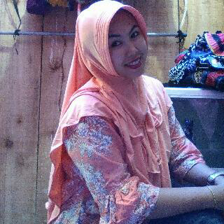 hyldalia: me   ^_^ Do gorgeous