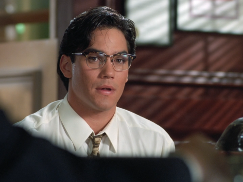 S1E03: Strange Visitor (post 1 of 2)Lois & Clark: The New Adventures of Superman in High Definit