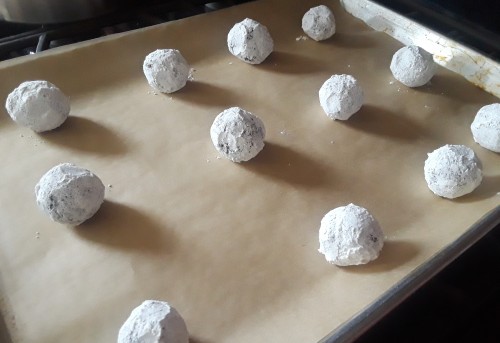 holiday baking : chocolate snowball cookies