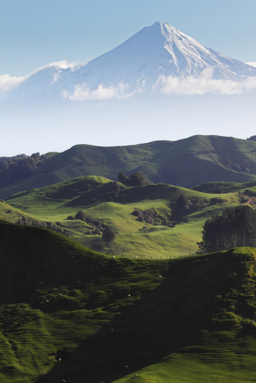 westeastsouthnorth:Mount Taranaki, New Zealand