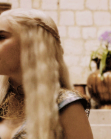 rubyredwisp:Daenerys Fan Challenge: [Day 6] → Favorite Hairstyle + Costume∟ Dany is a hoarder of cos