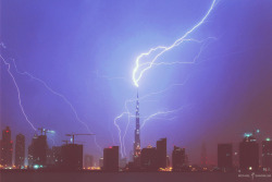 cityneonlights:  Storm in Dubai *cityneonlights