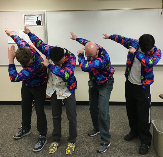 heart:  the weirdest things honestly happen in my school like back in the spring, this guy in my grade randomly started selling these seafood restaurant jackets for ū and everyone started buying and wearing them to school. the administrators even had
