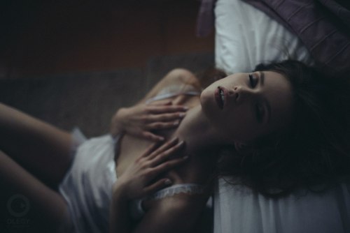 https://amazinggirlsphotos.tumblr.com/post/155493358448