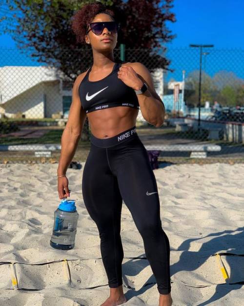 athleticsistas: I can give the best advice, the best motivation quotes, the best fitness program and