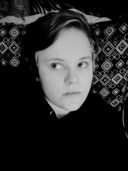 oddpuppet:  Dramatic black and white selfies for this evening. He/him 