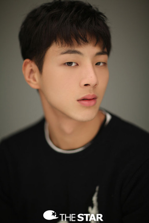  Ji Soo - The STAR Interview PhotosMore;https://www.facebook.com/ActorJiSooTurkey/https://www.instag