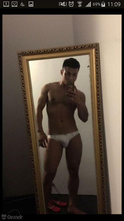 blackcatviii: fancysoulperfection:Regular Air Force Officer Horny Top Bedok (Fan Submission)  [Pre