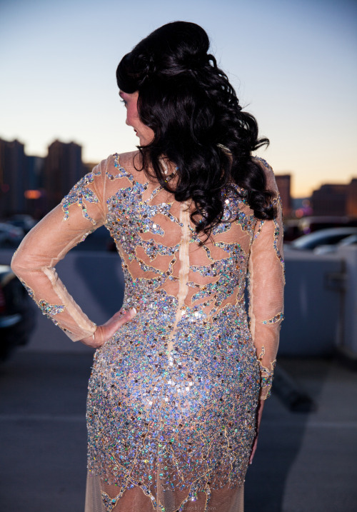 Jan 2014AVN Award ShowHard Rock Hotel, Las VegasSome different views of Moment in her Jovani gown. On the backside photos you can actually see her tan lines through the dress. lol