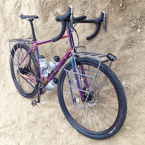 wearegoingawol:  This beast of an AWOL got herself a pair of custom painted Nice Racks to come along