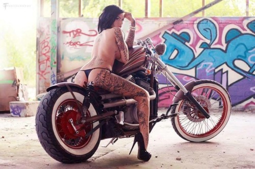 davidthedom68: Biker babes