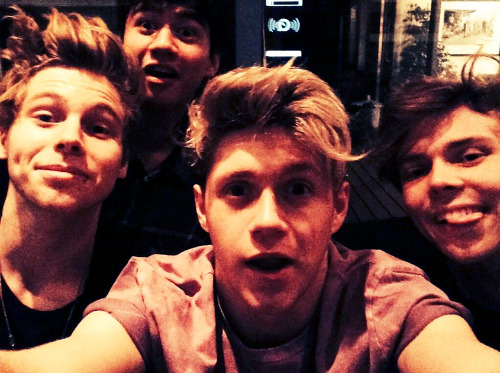  @NiallOfficial: Rodney is a good guy! Doesn’t say much though !  @Ashton5SOS: