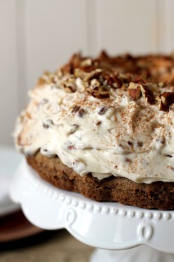 fullcravings:  Carrot Cake with Pecan Cream