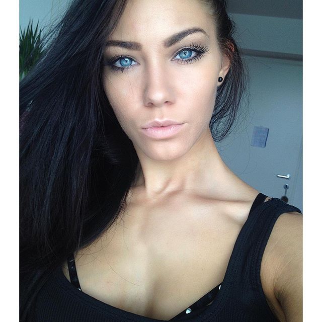 chuckg2:  Stephanie Davis
