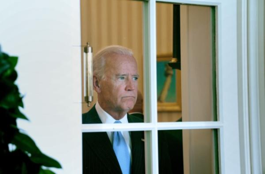 imsoshive:  Barack: Joe, it’s over. It’s nothing we can do. He won fair and square. Joe: Nah, fuck that.