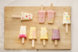 thecakebar:  DIY Yogurt Frozen Pops