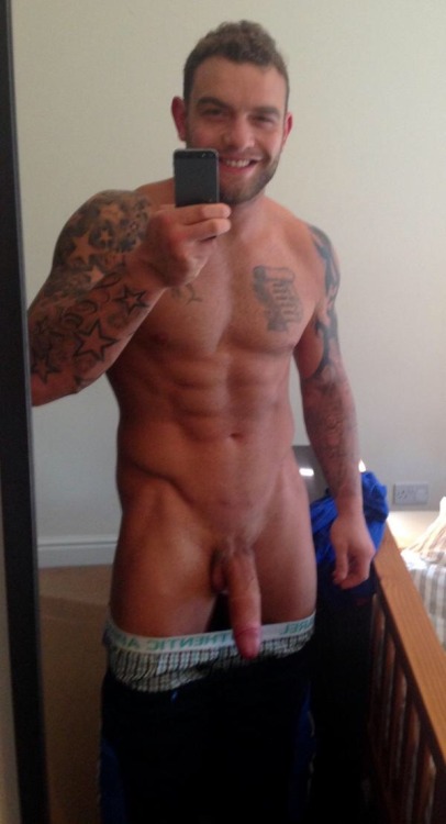 exclusivekiks:  Hot guy from London named Andy - Part 2 