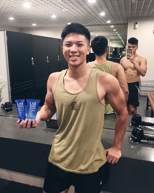 overture69: what a lad taking the pic