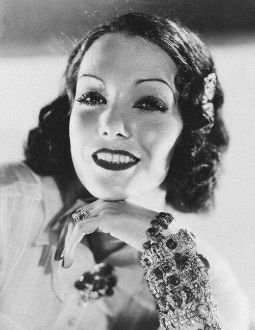 Lupe Velez photographed by Clarence Sinclair Bull, 1933