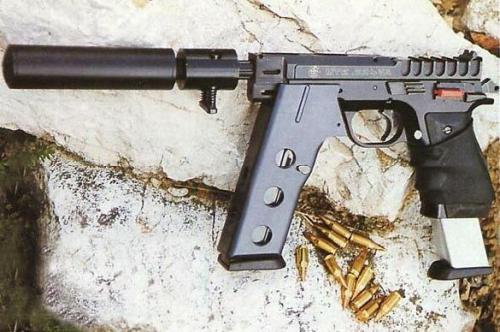 Martin Tuma designed the MTE .224 personal defense weapon, shooting .224 VOB, a 7.62mm Tokarev necked down to a 5,7mm, 45 gr., projectile with an initial velocity of 720 m/s (a cartridge designed by Peter Voboril). This PDW was a cousin of the ASAI...