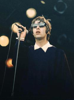 Evil-Stunts:  Liam Gallagher, Glastonbury 1994 