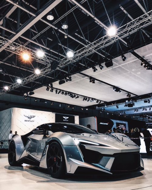 tunedandracecars:  W Motors  Fenyr SuperSport  