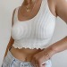 enfezada: Aquela blusinha transparente e sem sutiã: típica provocação de dona