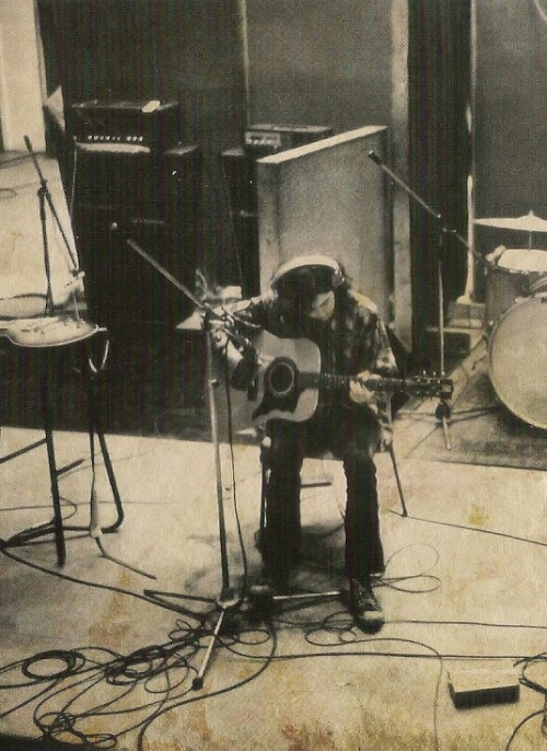  Jimmy Page recording “Thank You” at adult photos