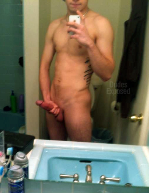 dirtyboy4x4:  justanotherbro16:  Oh hell yeah! ;)   Hes so hot and hes my kinda boy