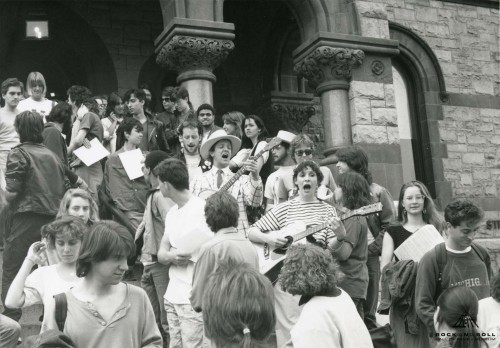 rockhalllibrary:  Sing Out! Archival Collection Now Available!  This collection from the seminal fol