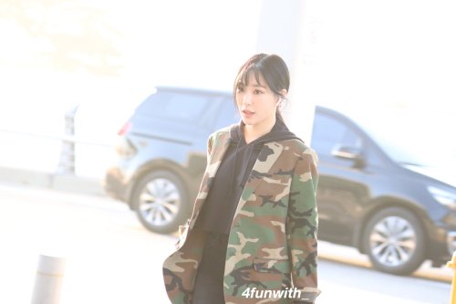 [200118] Tiffany at Incheon International Airport by 4funwith_