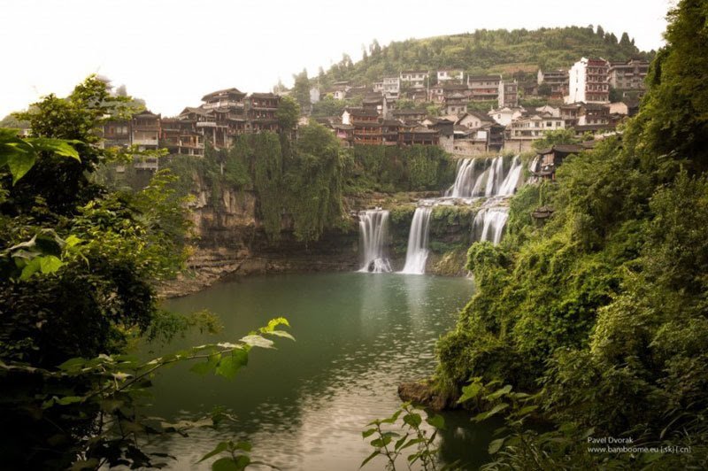 eaglesofsparta:  candiikismet: I could cry looking at this   just in case anyone is wondering, this is a town in china called furong zhen, in the hunan province!! it’s so beautiful and like massive photo by pavel dvorak 