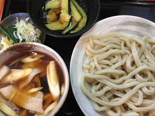 pinmama:  2016/8/3 青梅街道・手打ちうどん福助 ざるうどん田舎肉汁＋水ナス揚げ浸し