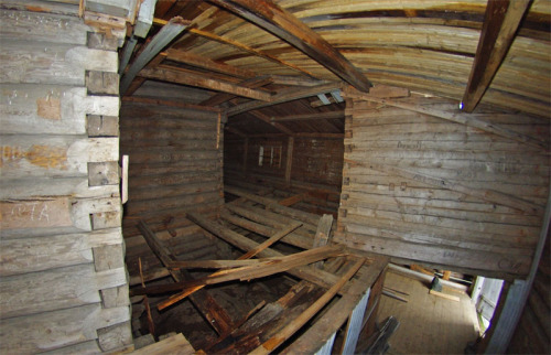 Church of the Theotokos of Vladimir, Podporozhye (est. c. 1745).