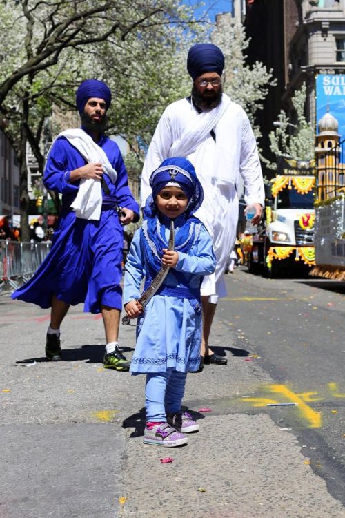 humansofnewyork:Today in microfashion…