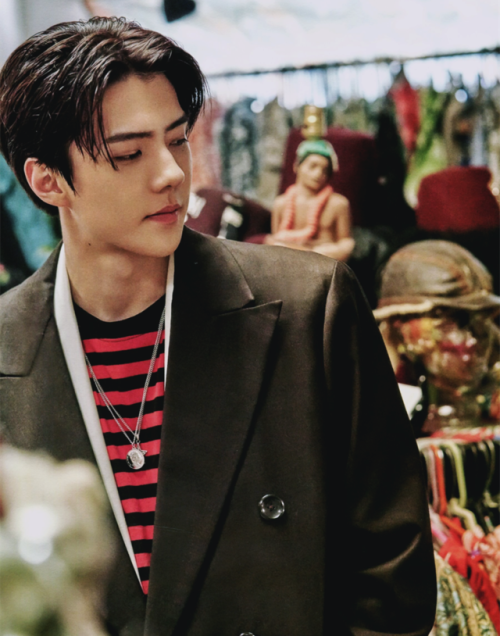 oh sehun ♥ present ; gift