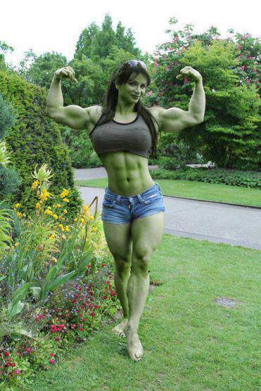 cosplay-paradise:  The Incredible Hulkcosplayparadise.net