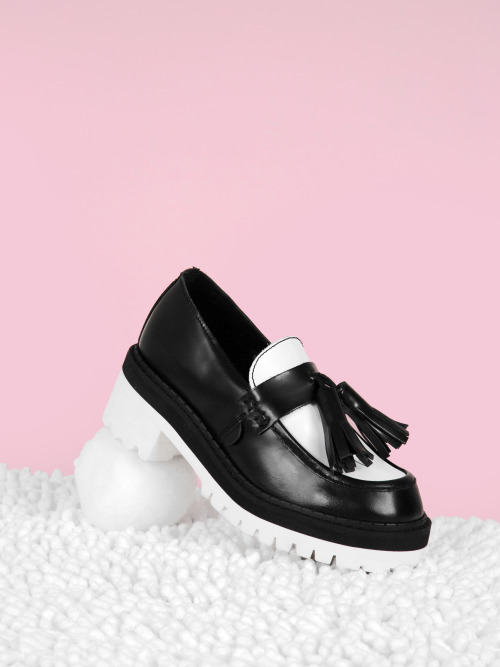 Exclusive to Lazy Oaf, we have the Underground loafer. ✨Express your inner punk ✨