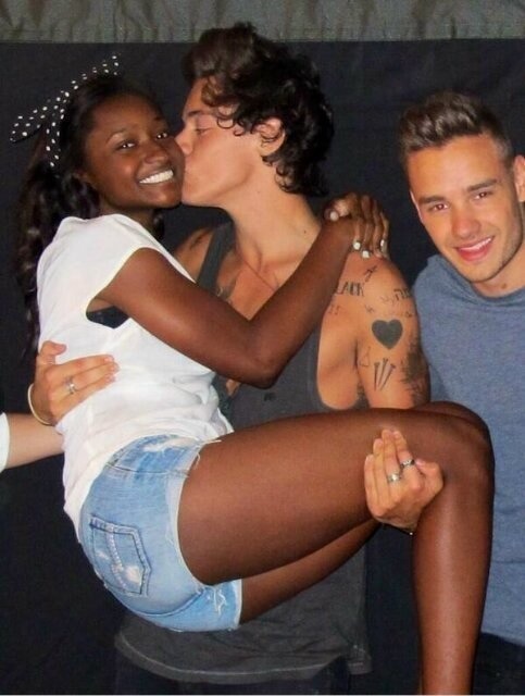 birthofanempress:  OH AND I FORGOT THIS ONE THIS WAS THE SECOND BEST THING OF 2013