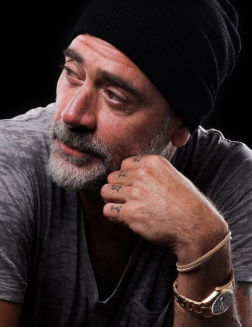 dailytwdcast:Jeffrey Dean Morgan photographed by Andrew H. Walker at Variety Portrait Studio at Comi