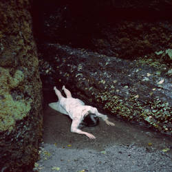 nevver:A little deeper than you thought, Nina Röder