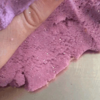 funshine1999: 🍇 Glittery purple kinetic sand! 🍇 