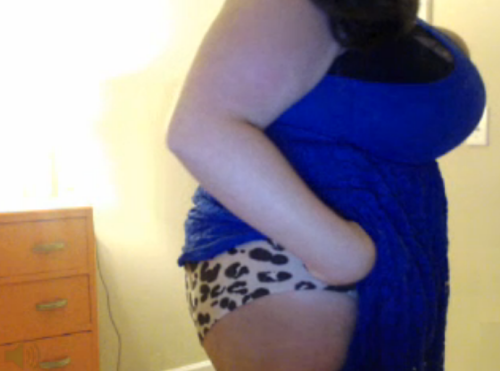 temptedbyangel:  “I don’t have a butt” - housewifeswag I see a butt anyone else?