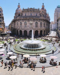 ysvoice:| ♛ |  Piazza de Ferrari in Genova