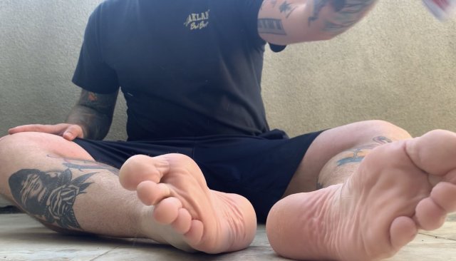 feetloverparty: nice feet